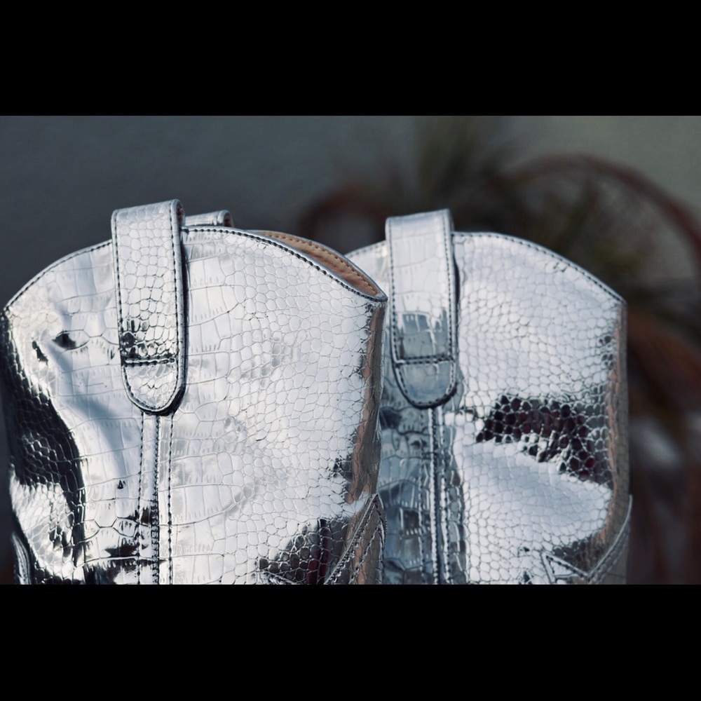 Silver Snake Country Boho Western Cowboy Boots - Picture 3 of 8